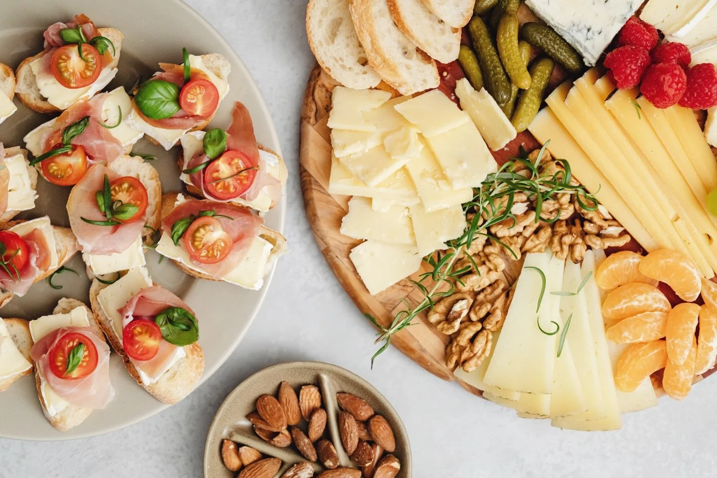 Hosting soon? Let us handle the food.

Order trays of your Market favorites from Main Street Markets with as little as one day&rsquo;s notice &mdash; perfect for office lunches, birthday parties, or last-minute get-togethers. Take 10% off all online 