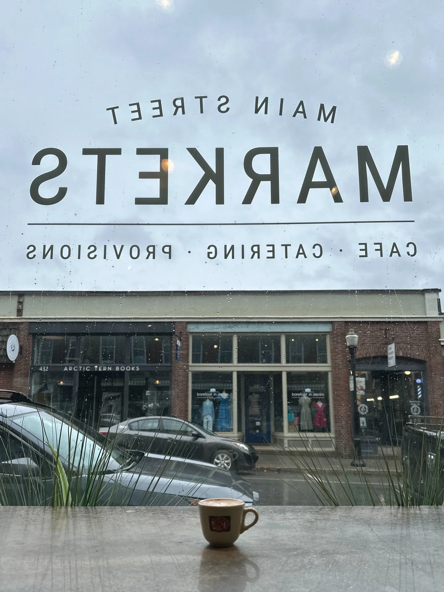 Rainy Monday calls for something cozy 🌧️✨

Swing by MSM for a warm bite, a sweet treat, and all your market favorites to start the week off right &mdash; we&rsquo;ll make the Monday blues a little better!

#mainstreetmarkets #mainefood #rocklandmain