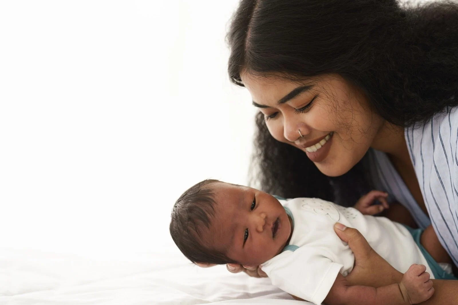 Your Postpartum Care Package Needs These 7 Essentials