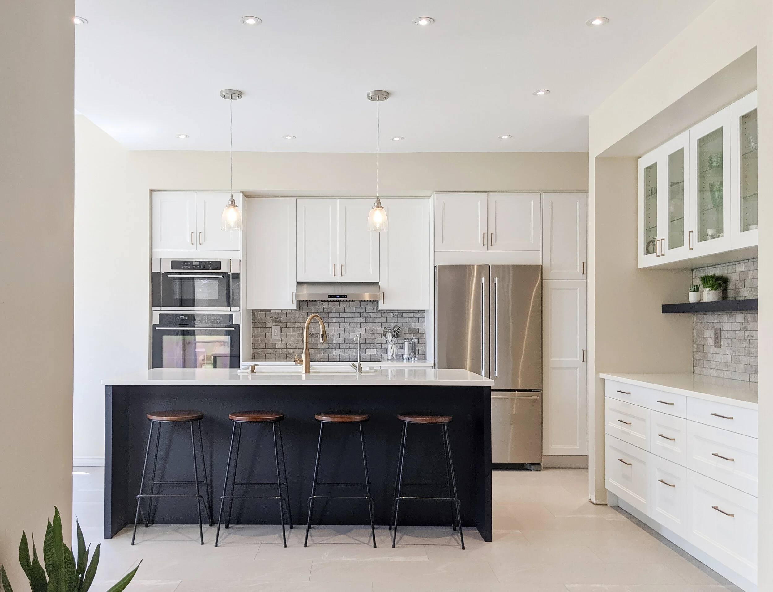 CV Kitchen-Clean1.jpg
