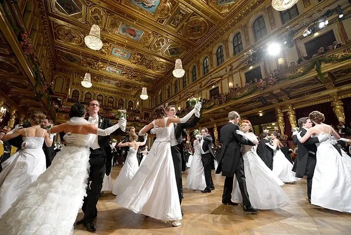 About Slow Waltz Imperial Ballroom Dance Company®