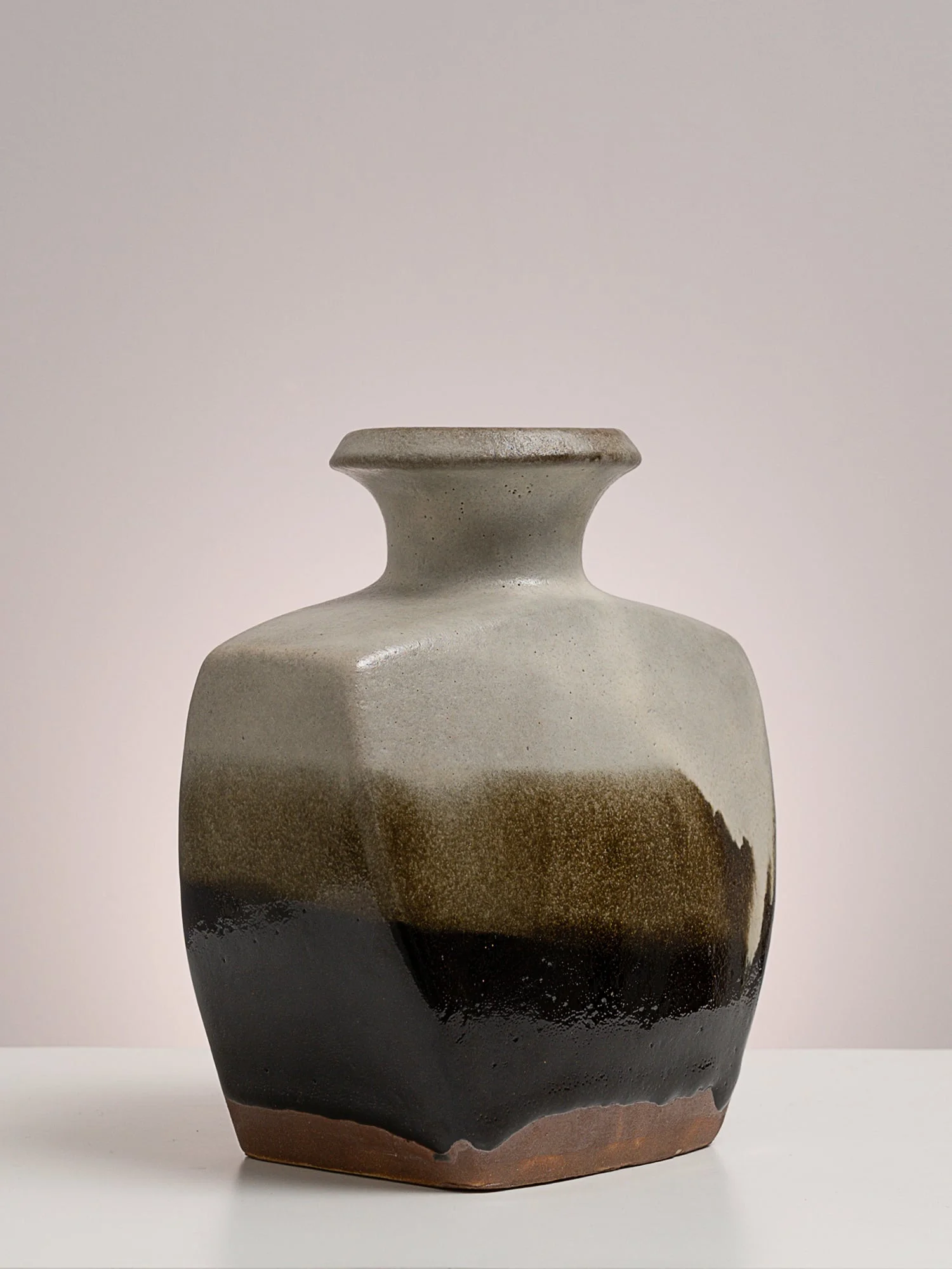 Shibui_modern_0003_Hamada Shoji 6.jpg