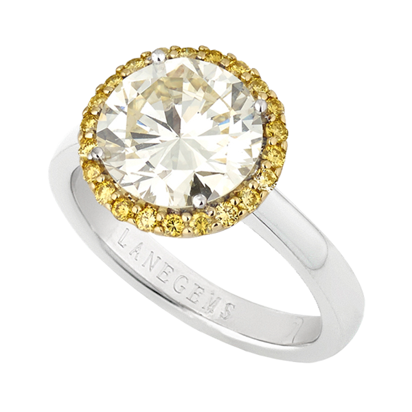 3.4ct round brilliant cut Diamond with Fancy Intense Yellow Halo