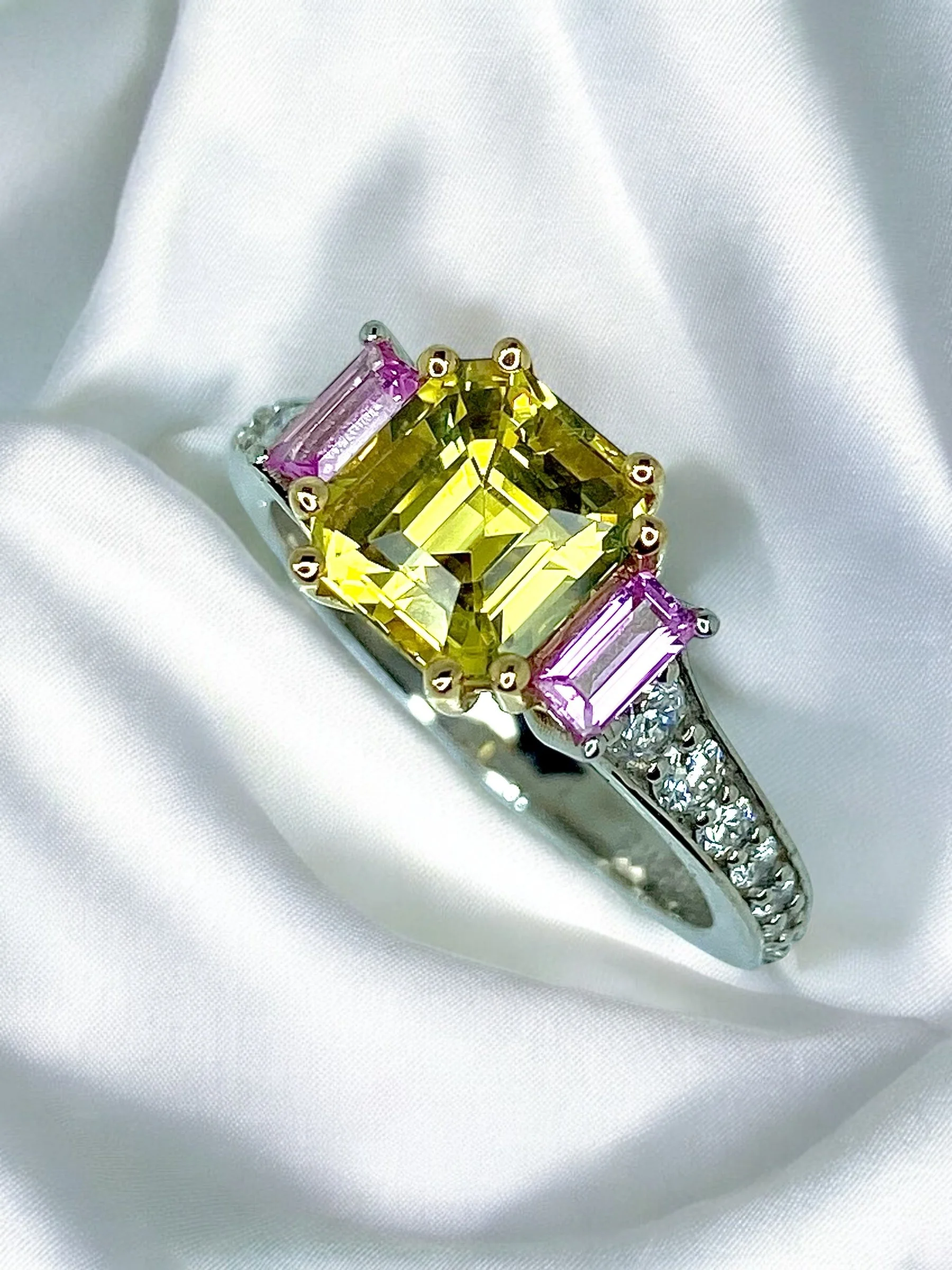 Pine Lime Sapphire Ring