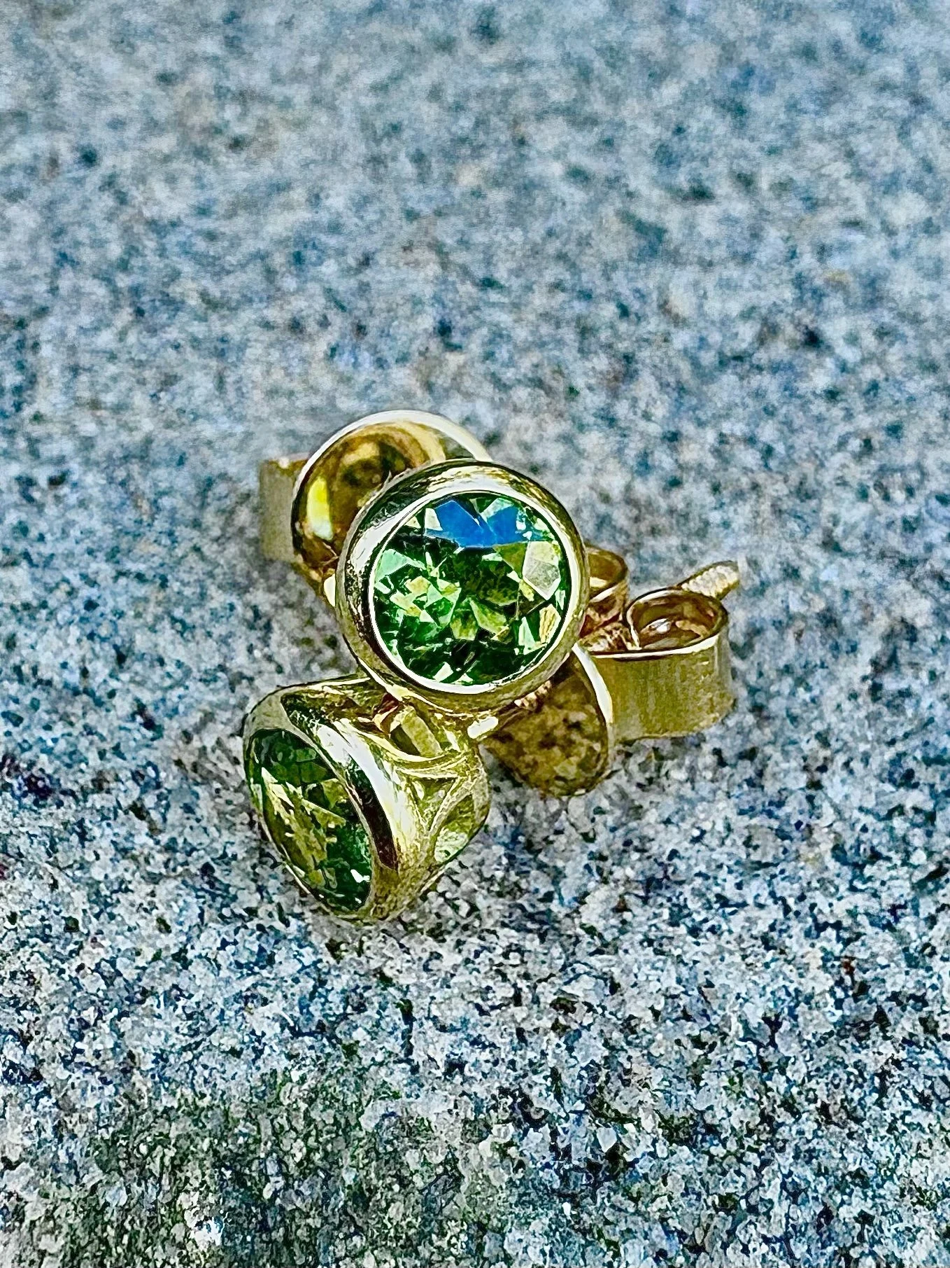 Natural Australian Green/Golden Sapphire Sunshine Studs 5.5mm