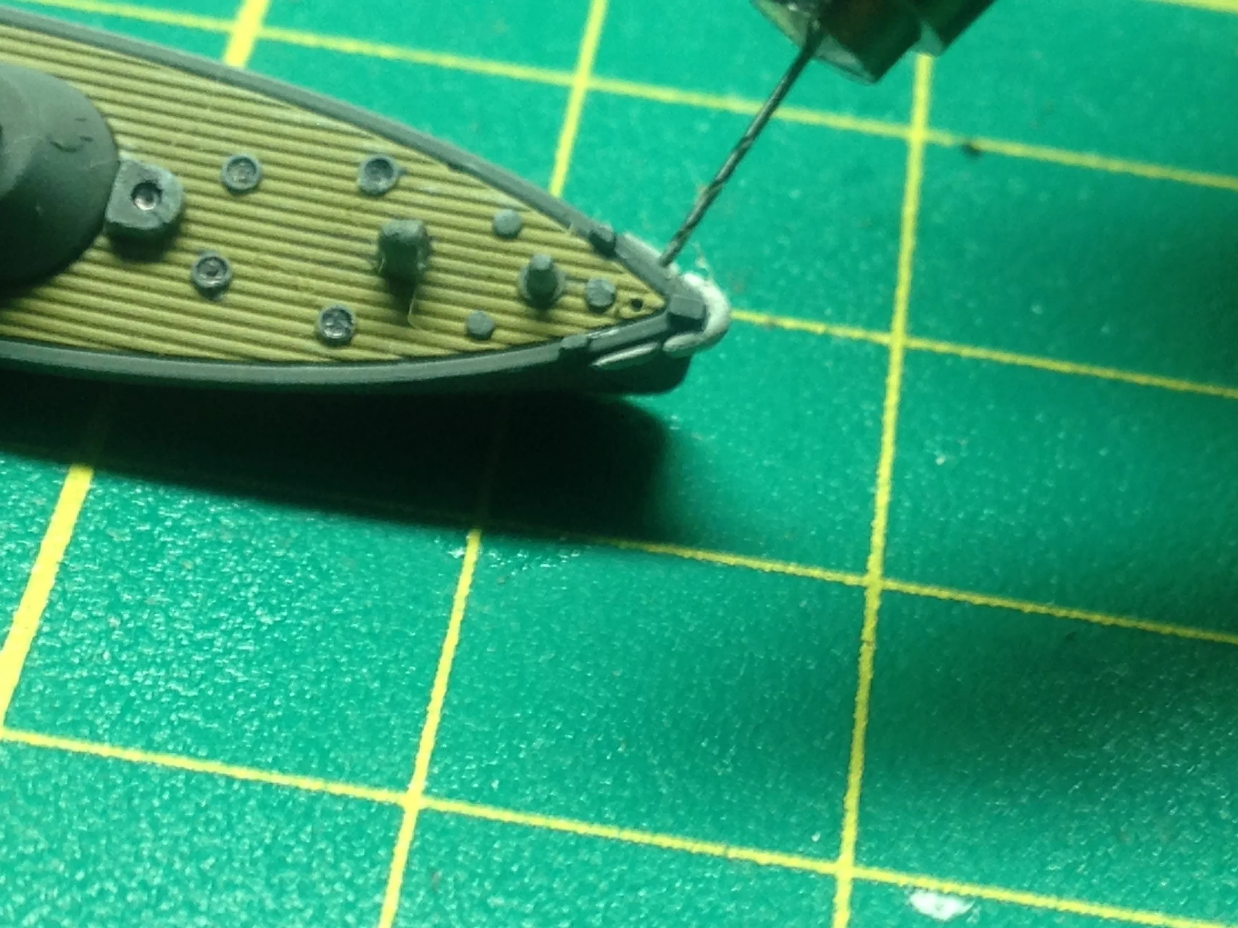 making-holes-to-put-the-posts_33497987845_o.jpg