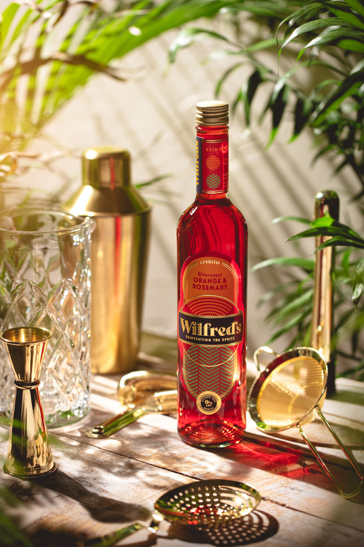 Wilfreds-aperitif-bottle-gold-jigger-cocktail-set