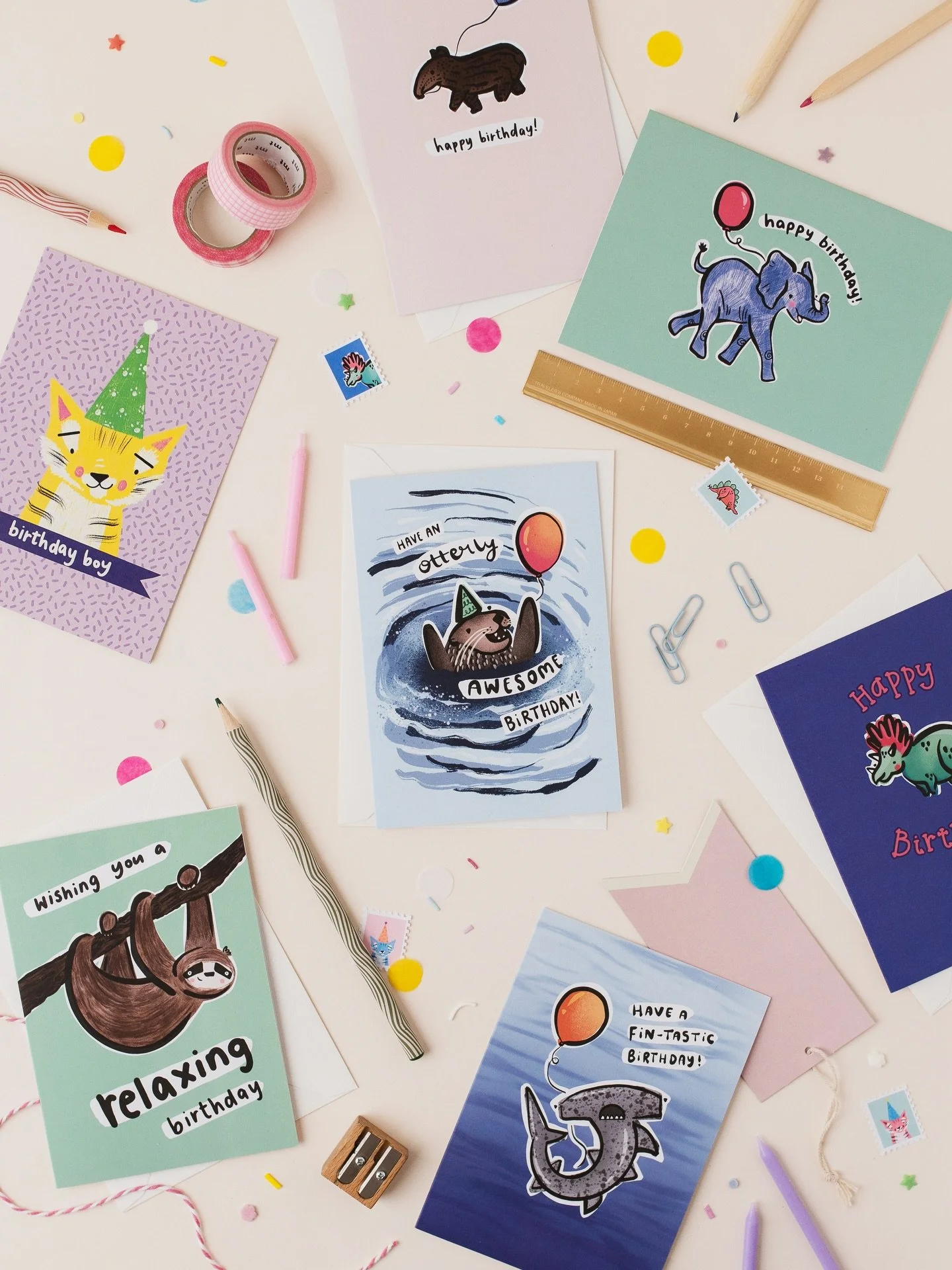 Back in February we worked with @lookseeillustration to create some brand new images of her brilliant collection of products 📸 We focused mostly on group shots, both busy ones and more paired back options, to give Hannah a variety of images she coul