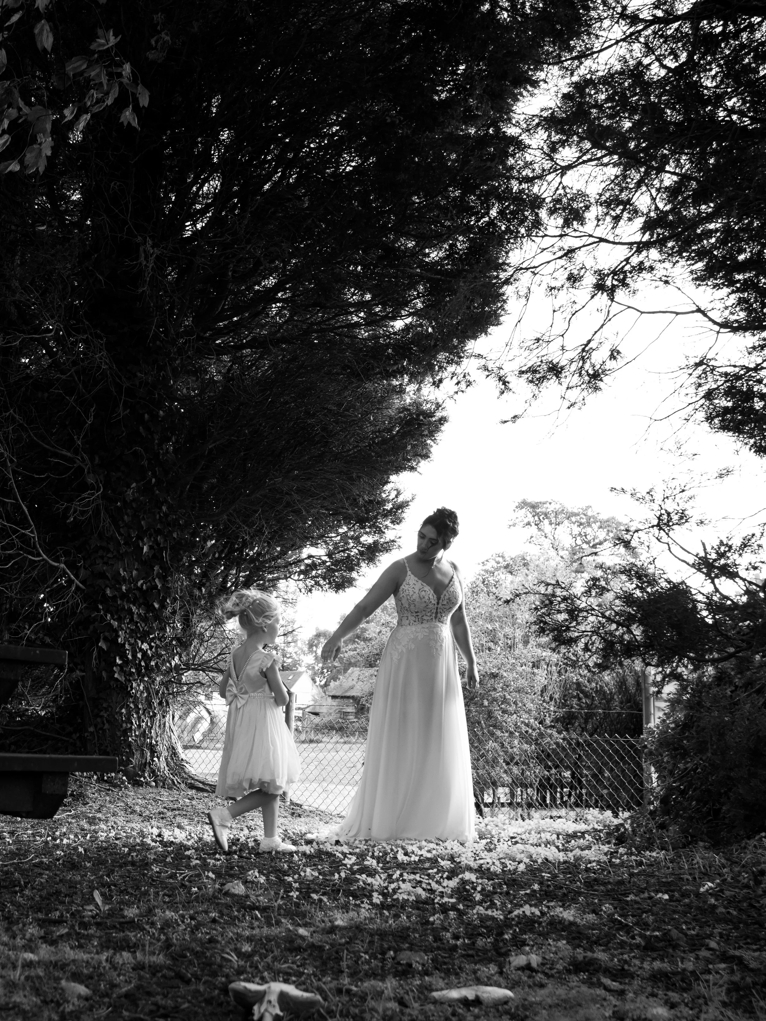 Abbie & Lewis Wedding Exports - Website-104.jpg