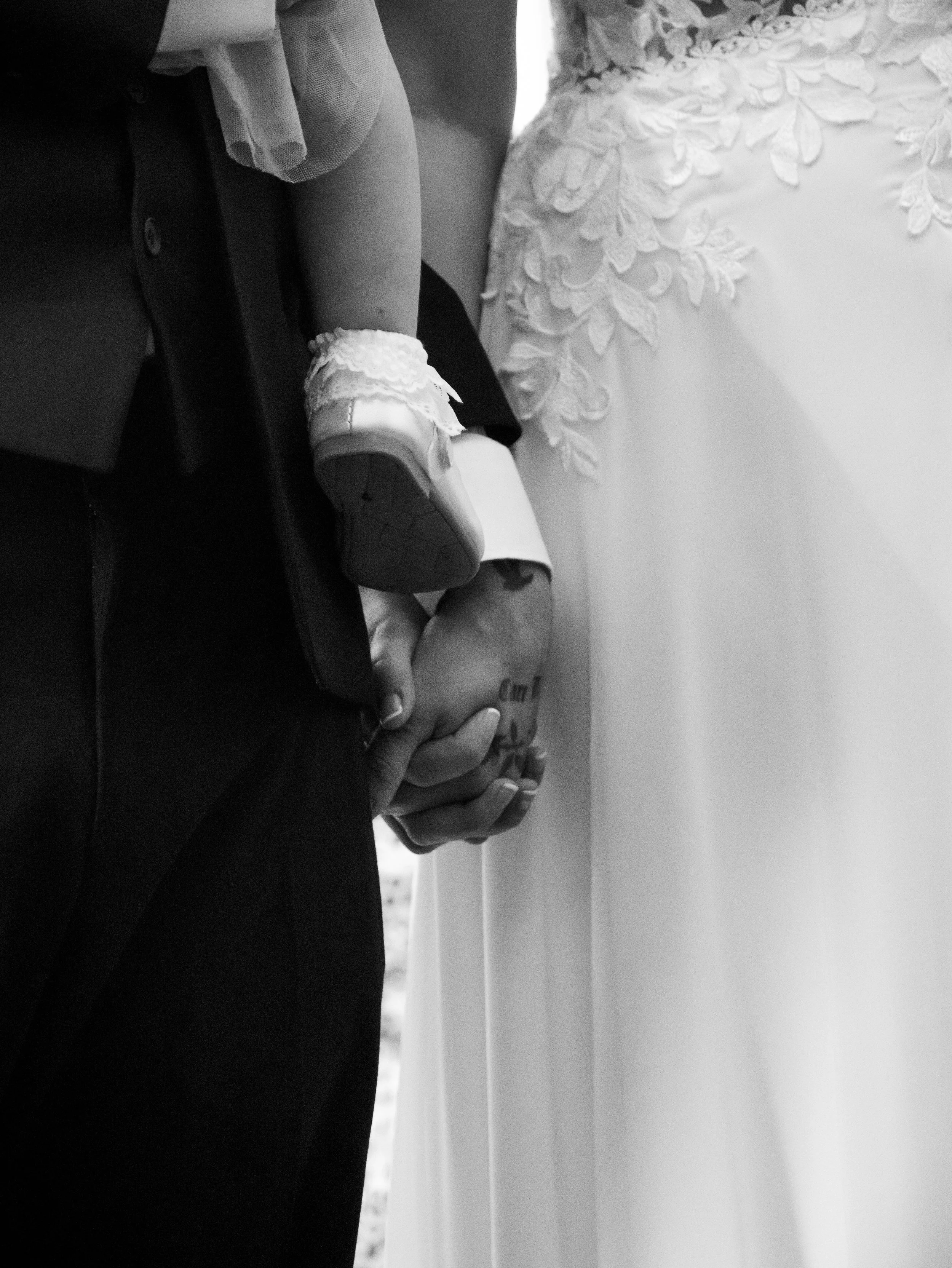 Abbie & Lewis Wedding Exports - Website-57.jpg