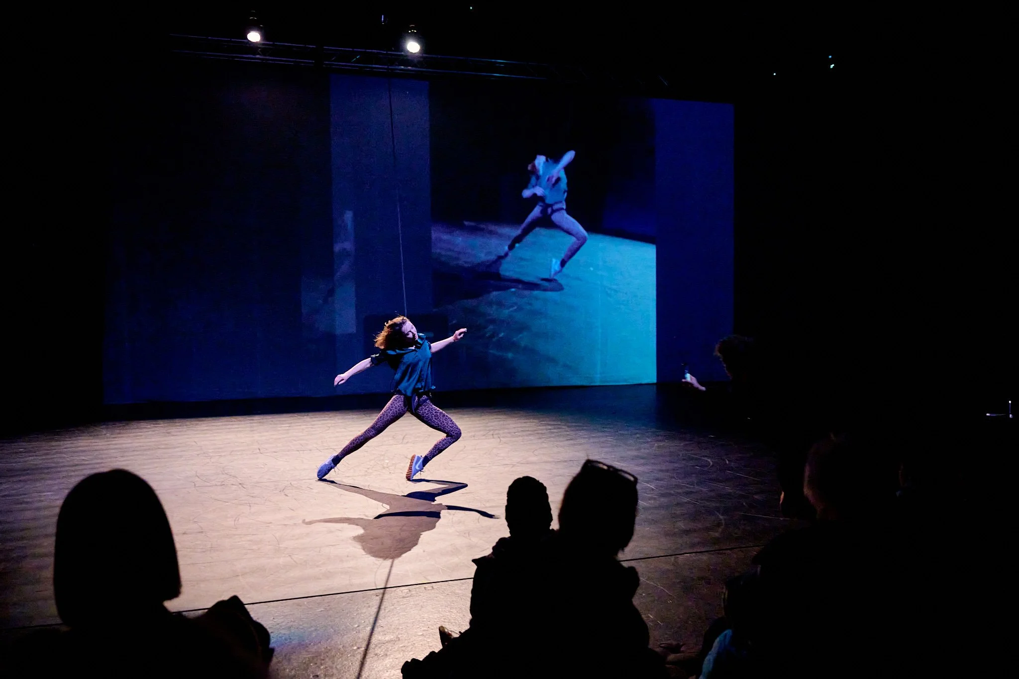 2022-03-31-Separate-Reality-Premiere-Oeff-Oeff-Bern-andremaurer-ch-0153.jpg