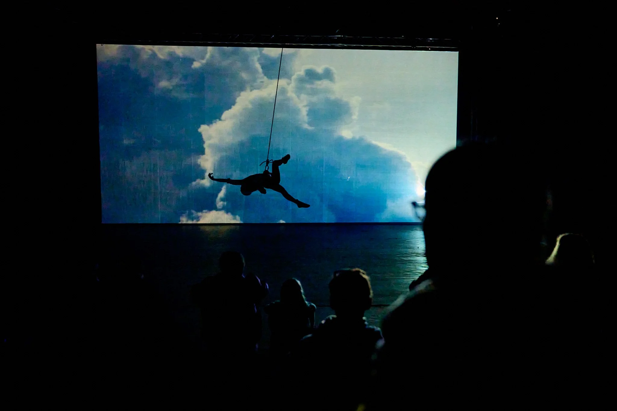2022-03-31-Separate-Reality-Premiere-Oeff-Oeff-Bern-andremaurer-ch-0327.jpg