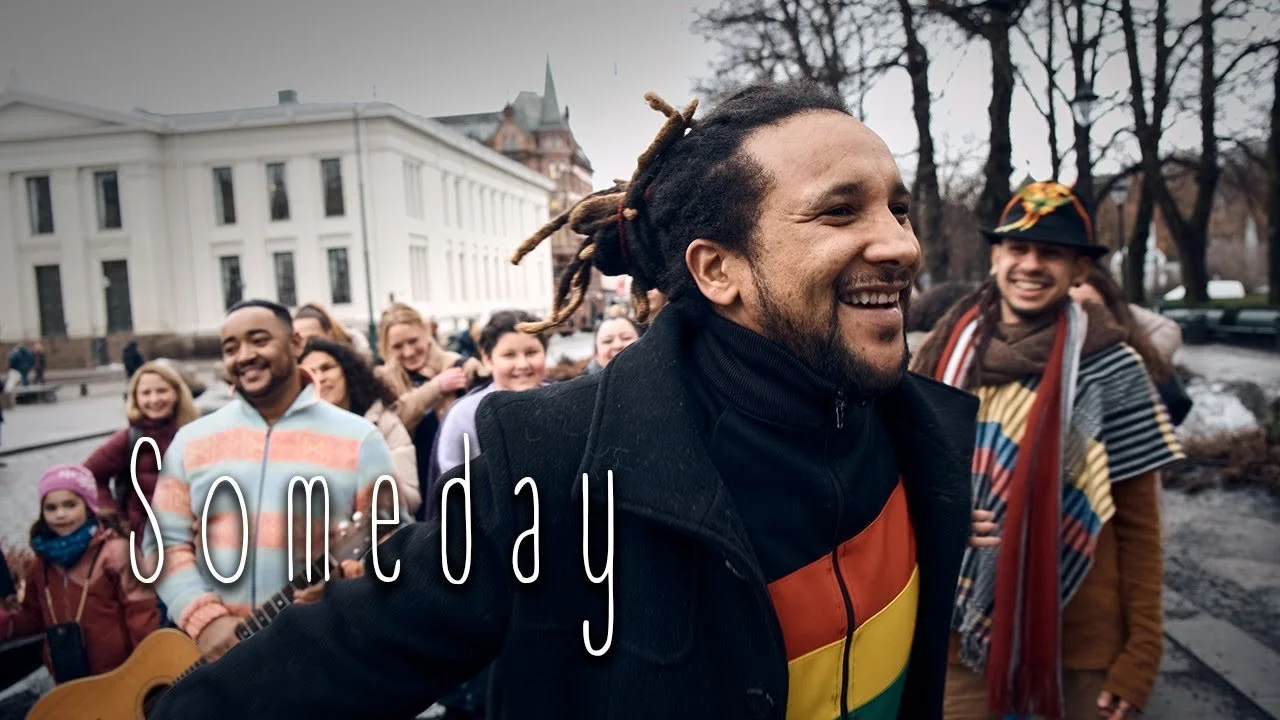 Viktig musikkvideo sammen med flyktninger fra Ukraina, innvandrere, nordmenn og adopterte!