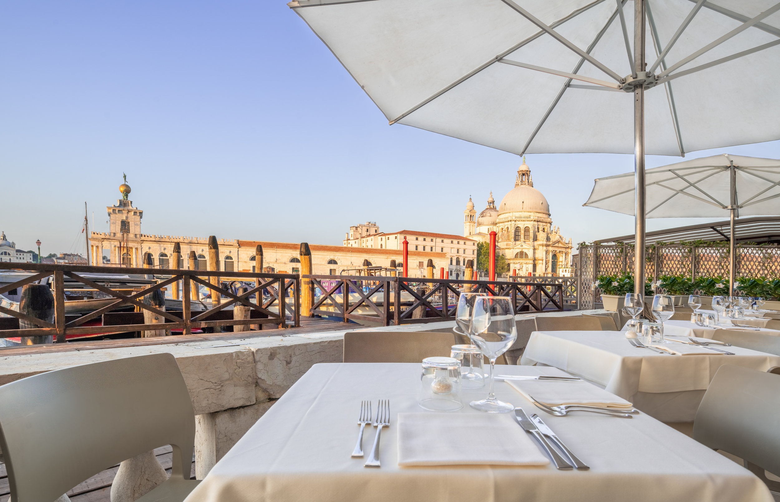 Ombra del Leone Restaurant View Grand Canal Venice terrace view.jpg