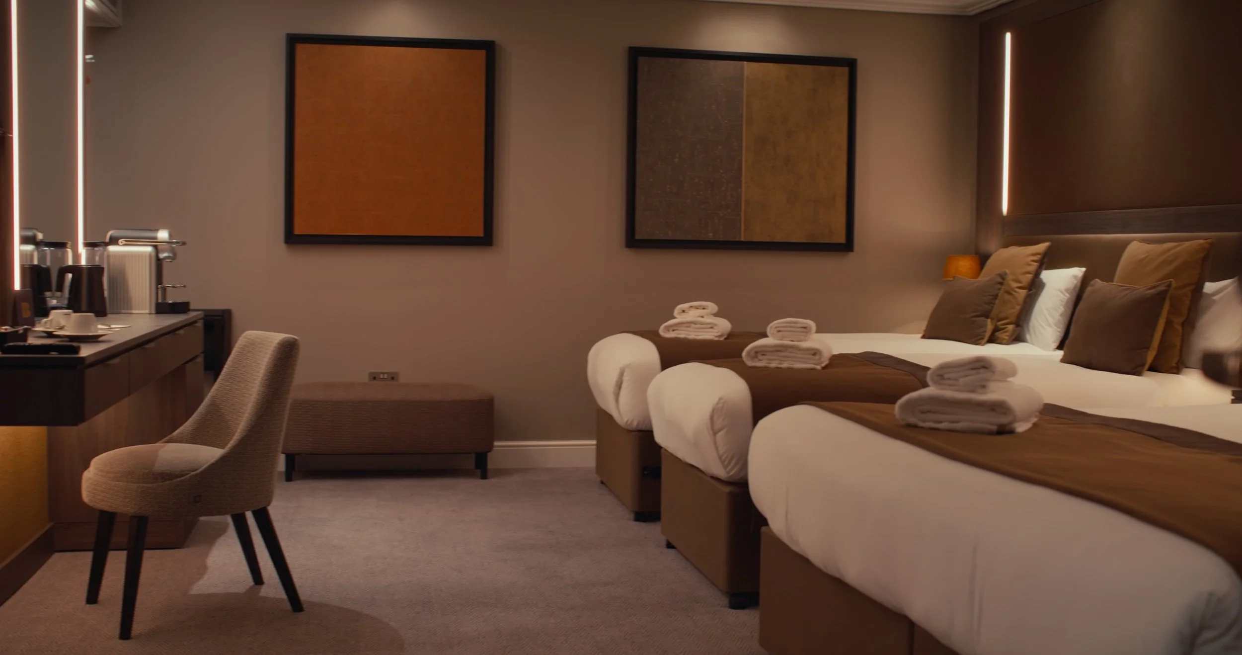 mark bennet hotel_1.12.1.jpg