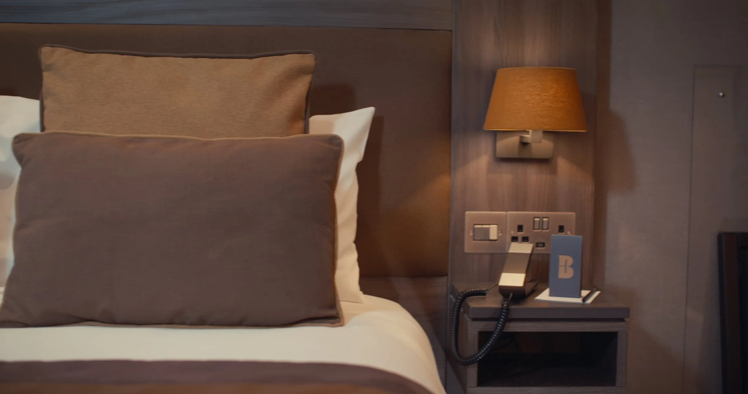 mark bennet hotel_1.5.1.jpg