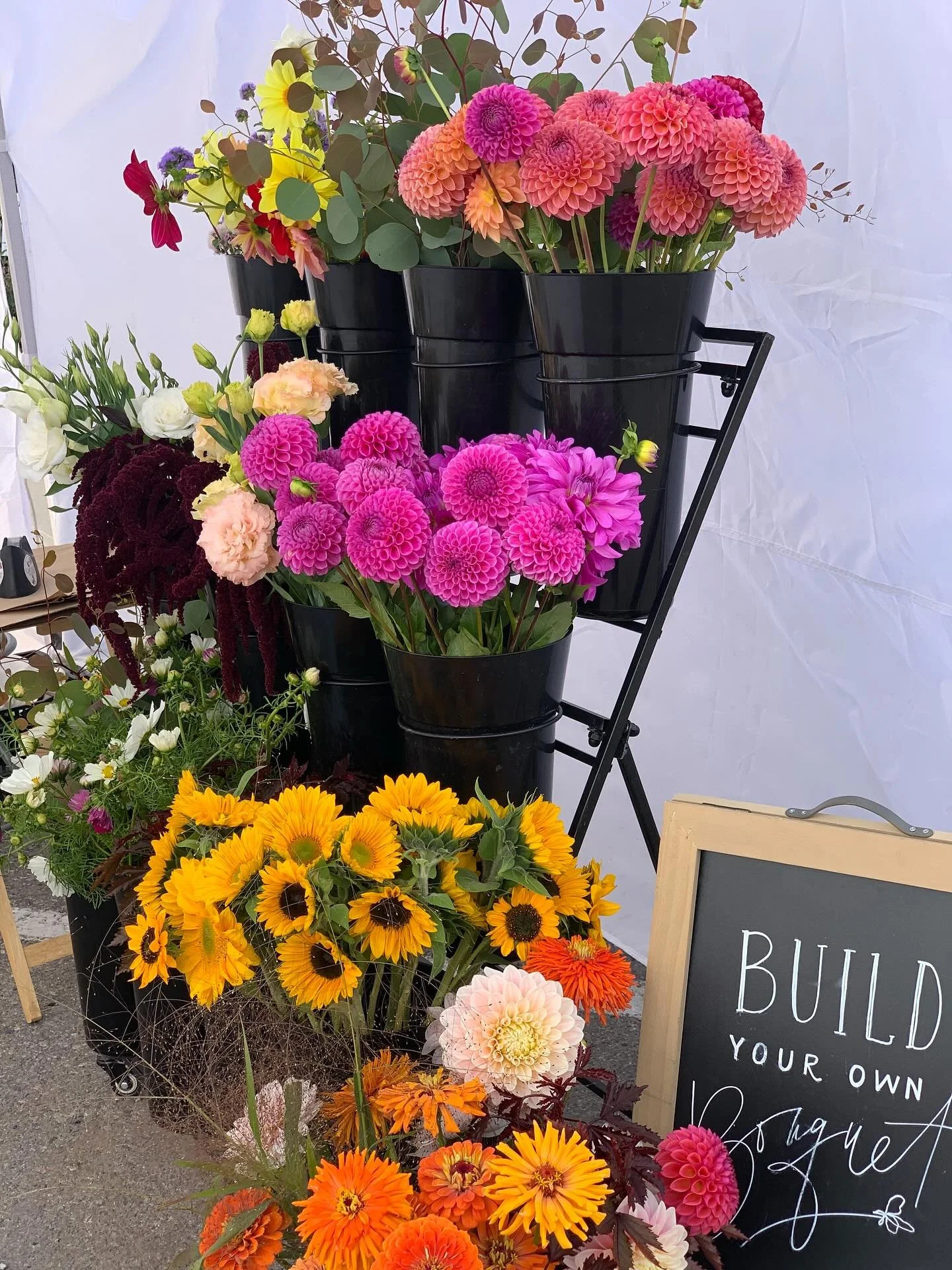 Last day of the Outdoor Market in Invermere! Find me here, today in front of the Legion until 3pm. Last day of the fresh flower build your own bouquet bar. Plus lots of dried flower goodies. 
See you soon! 
#invermerefarmersmarket