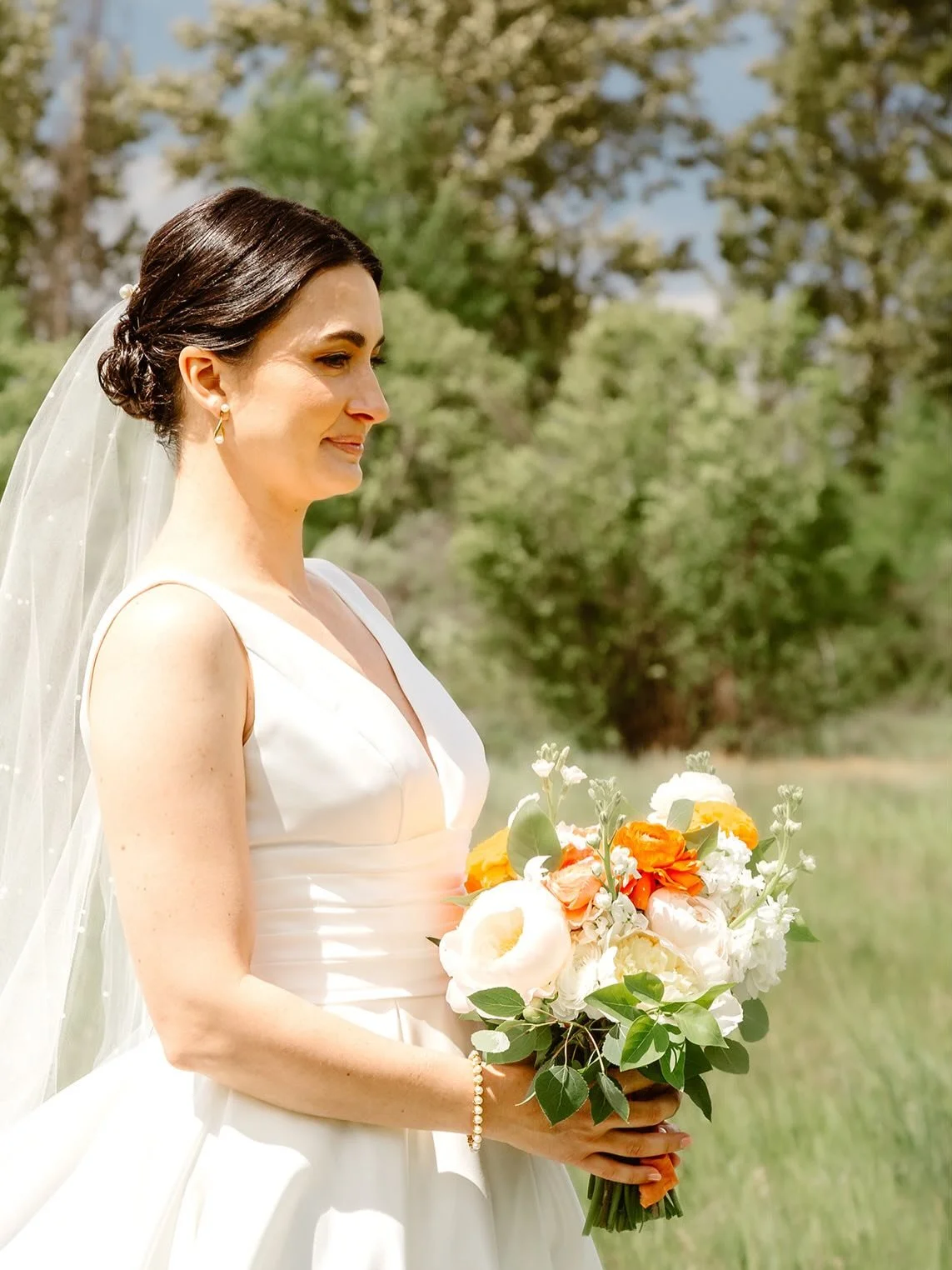 Emilie &amp; Gwyn 💍
June 13, 2025 
The magic of June peonies &amp; ranunculus captured beautifully by the talented @estellegonordphotography 💚
E&amp;G, you were so lovely to work with and thank you for trusting me with your wedding florals on your 
