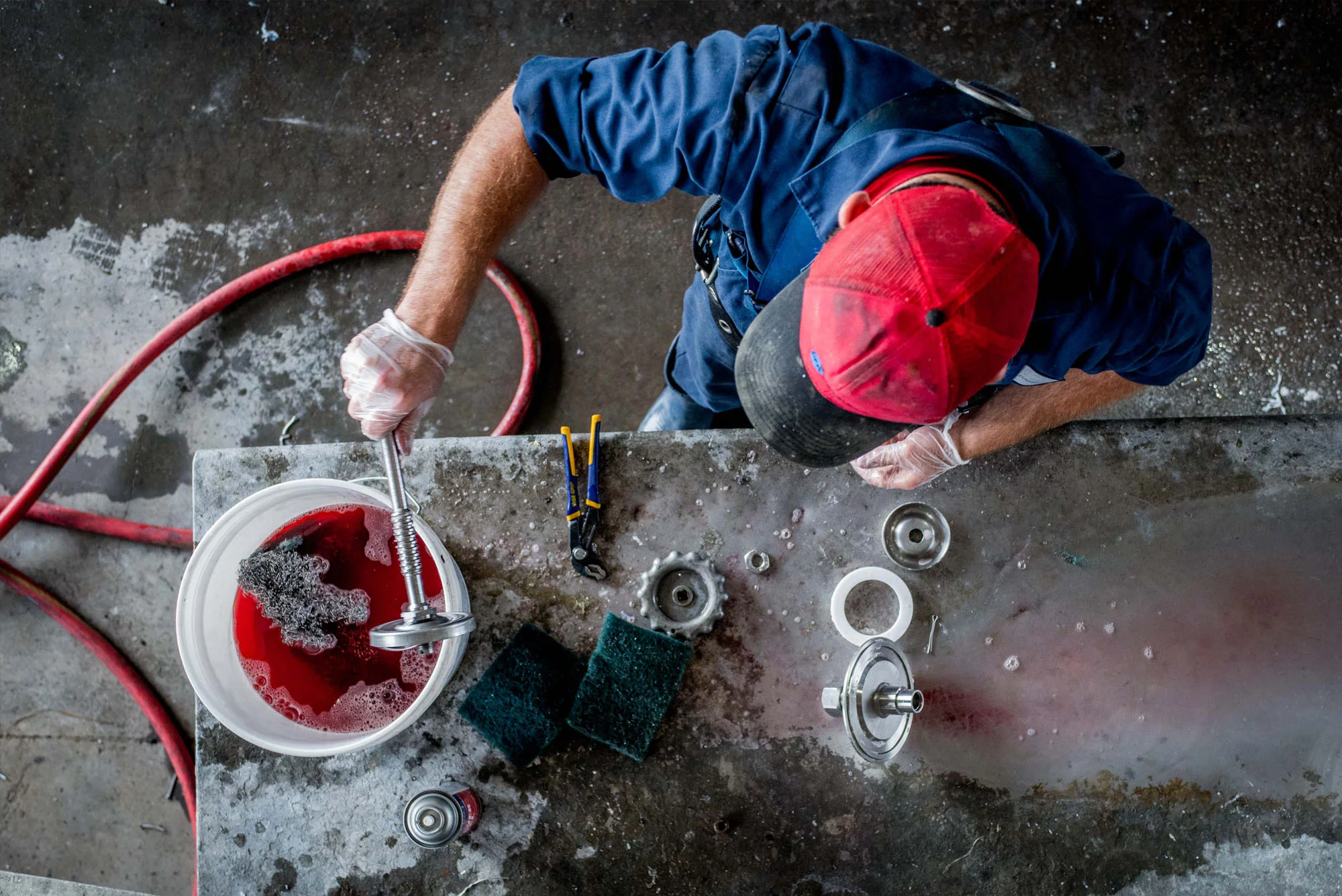 M2-Website Crop-2000x1335-DFW-Tank-Cleanin-4.jpg