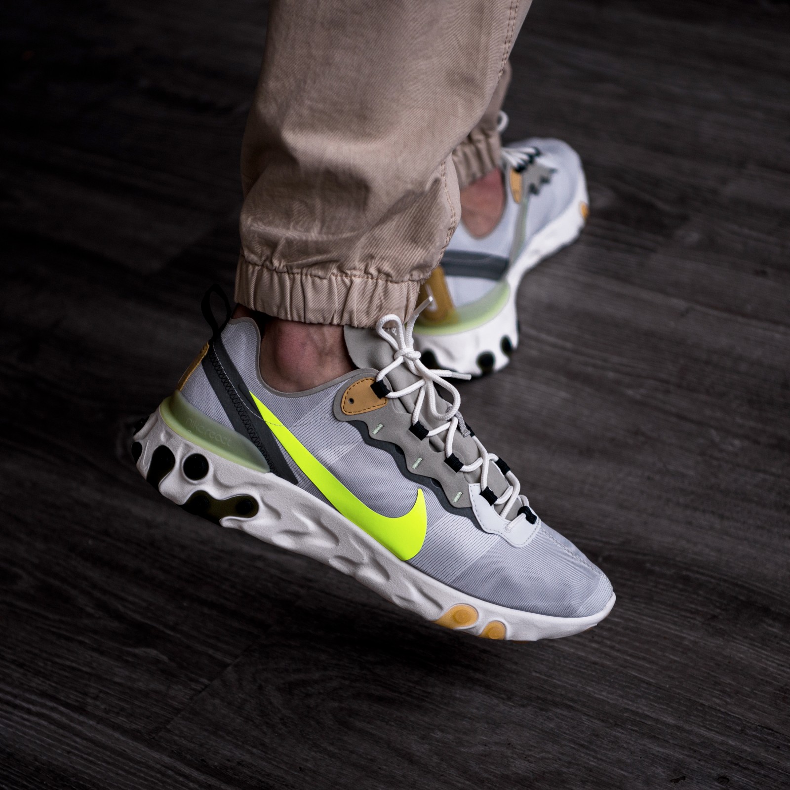 nike react element 55 spruce aura