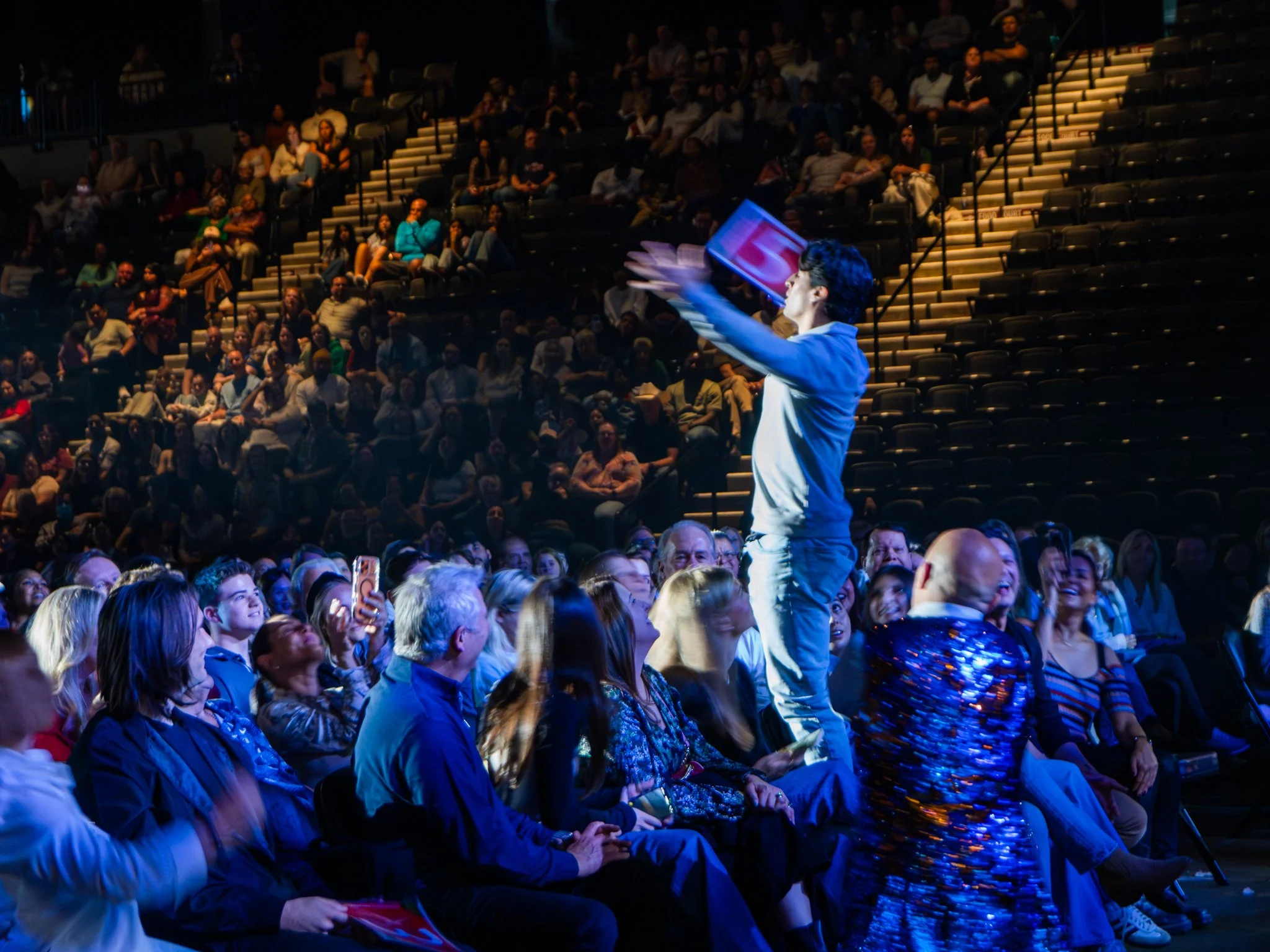 What a magical holiday journey it&rsquo;s been. 💫
Thank you to our cast, crew, venues, and audiences for making this Cirque Musica Holiday Wonderland tour one to remember. Your energy, spirit, and love of live music made every night unforgettable. W