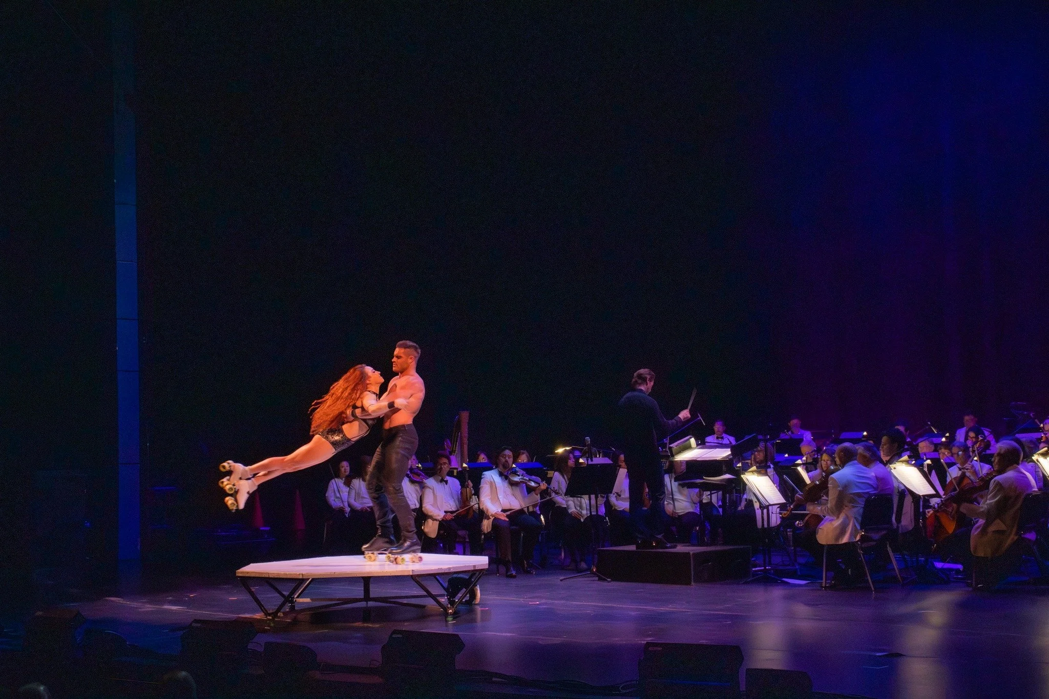 From holiday magic to heroic might ✨🦸&zwj;♂️
Cirque Musica is trading sleigh bells for superheroes as Heroes &amp; Villains takes the stage with the 
@charlestonsymphonyorchestra  on January 22 &amp; 23.
Epic music. Daring feats. Legendary character