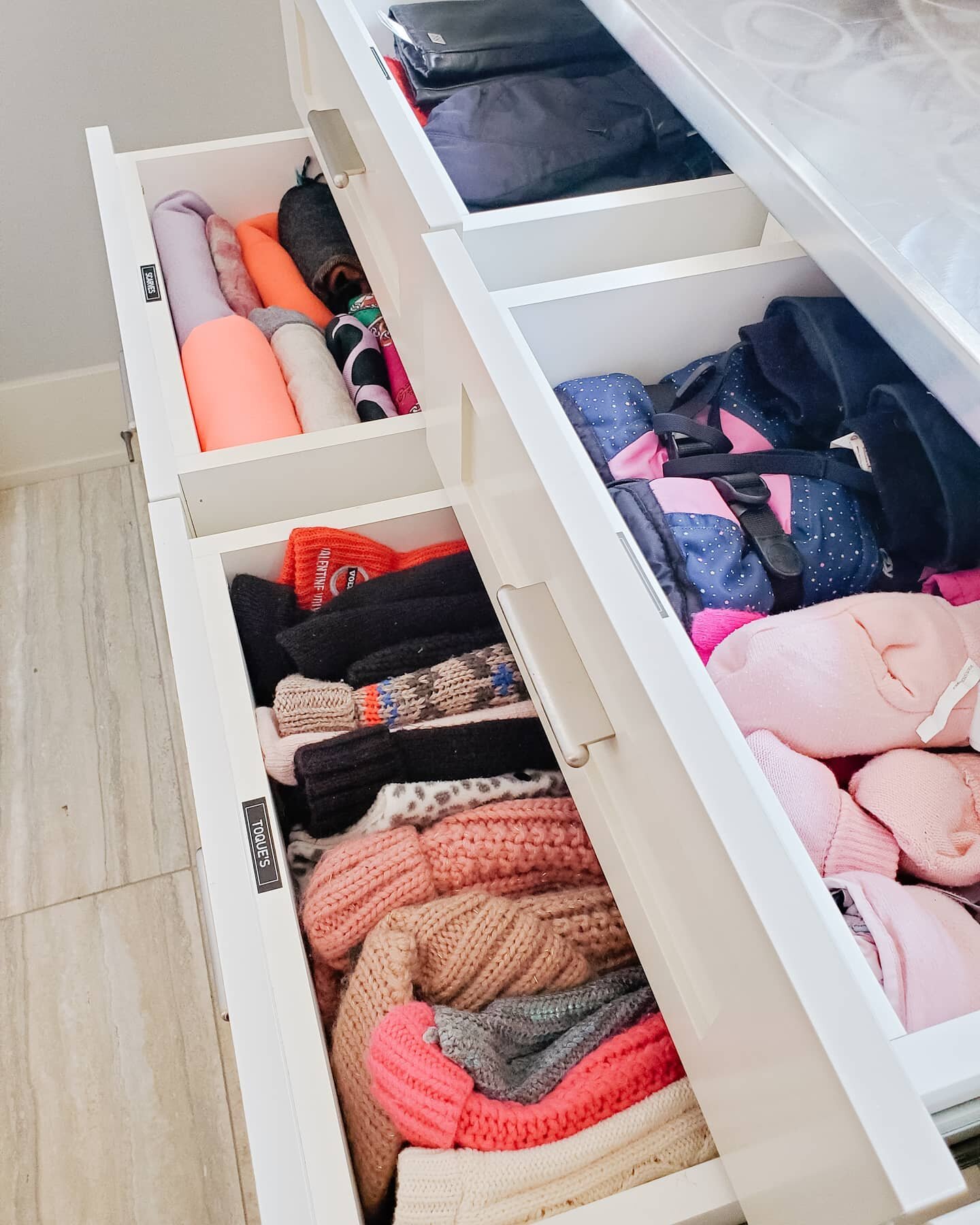 Happy Friday! Cheers to finding everything you need quickly while running out the door! 

#sparxorganizing #sparx #sparxjoy #getorganized #organizingtips #organizedmom #organization #yycbusiness #yycmoms #yycwomeninbusiness #yyclocal #yychomes #calga