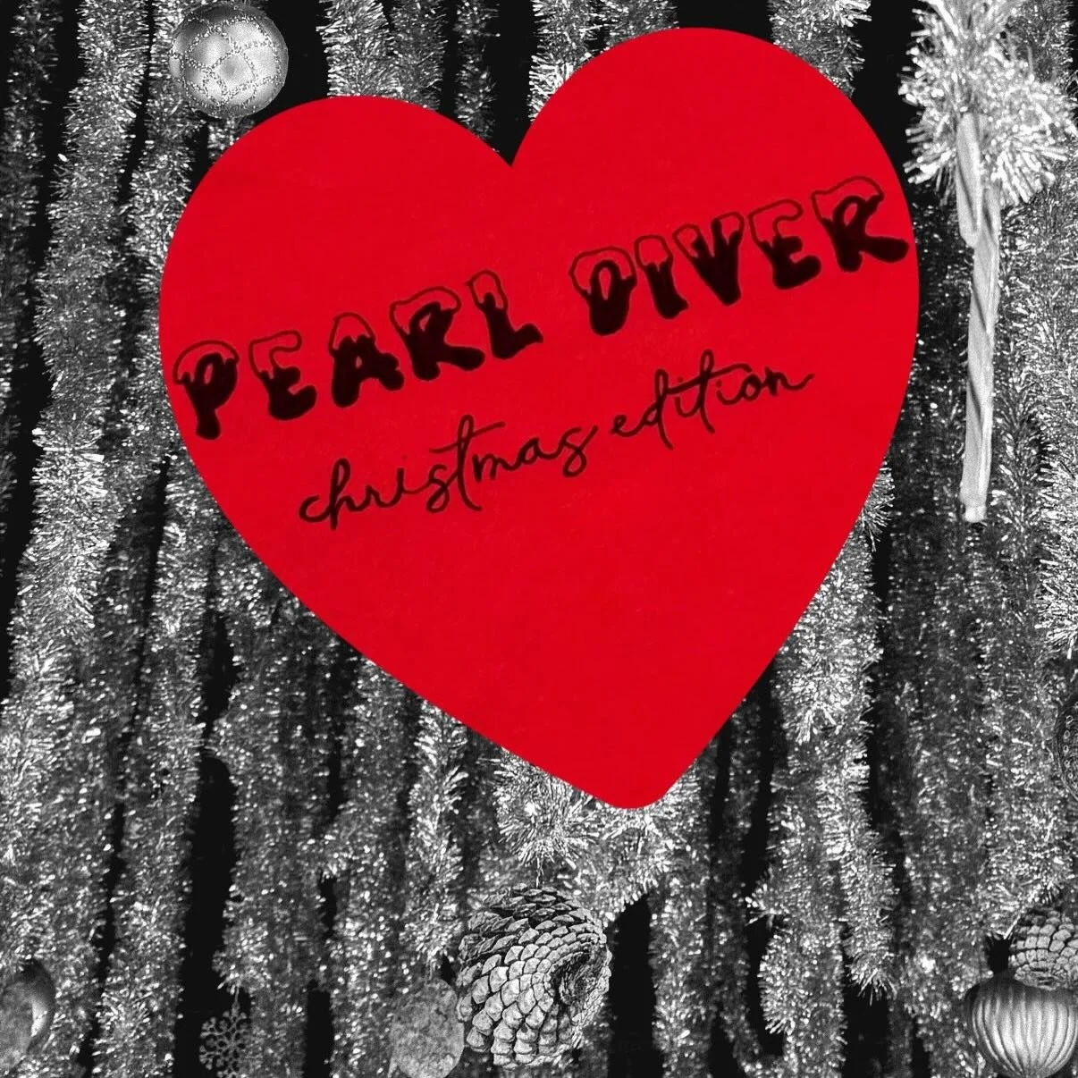 Pearl Diver Christmas 
OPENS TONIGHT! 
8PM 
HOT BUTTERED RUMS🌲
HOT TODDYS 💌
PEPPERMINT MOCHA ESPRESSO MARTINIS 
CANDY CAP MUSHROOM SAZERACS 🍄&zwj;🟫
MERMAID TAILS 🧜🏽&zwj;♀️
PEARL NECKLACE SHOTS 🐚
PEAR WIZARDS 🍐
GREEN HEART TEAS 💚
EGG NOGS 🪺
