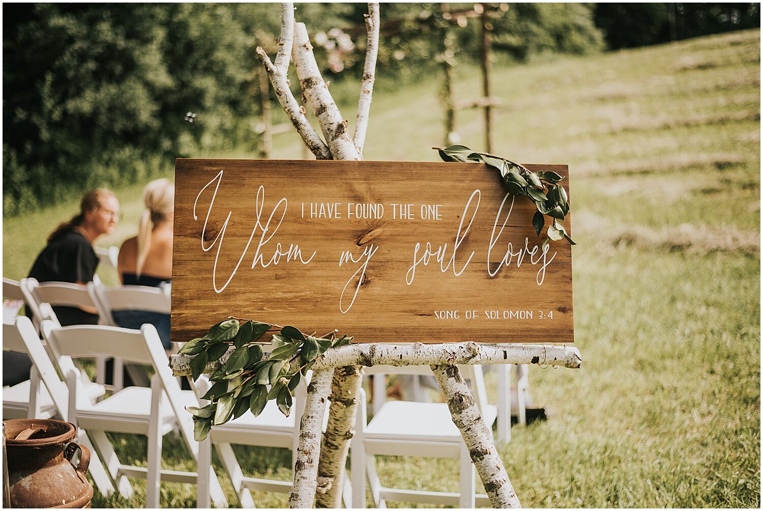  welcome wood sign for outdoor wedding ceremony 