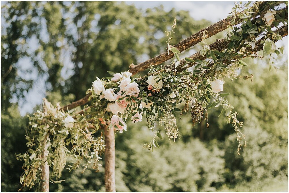  wedding arch for minnesota wedding 