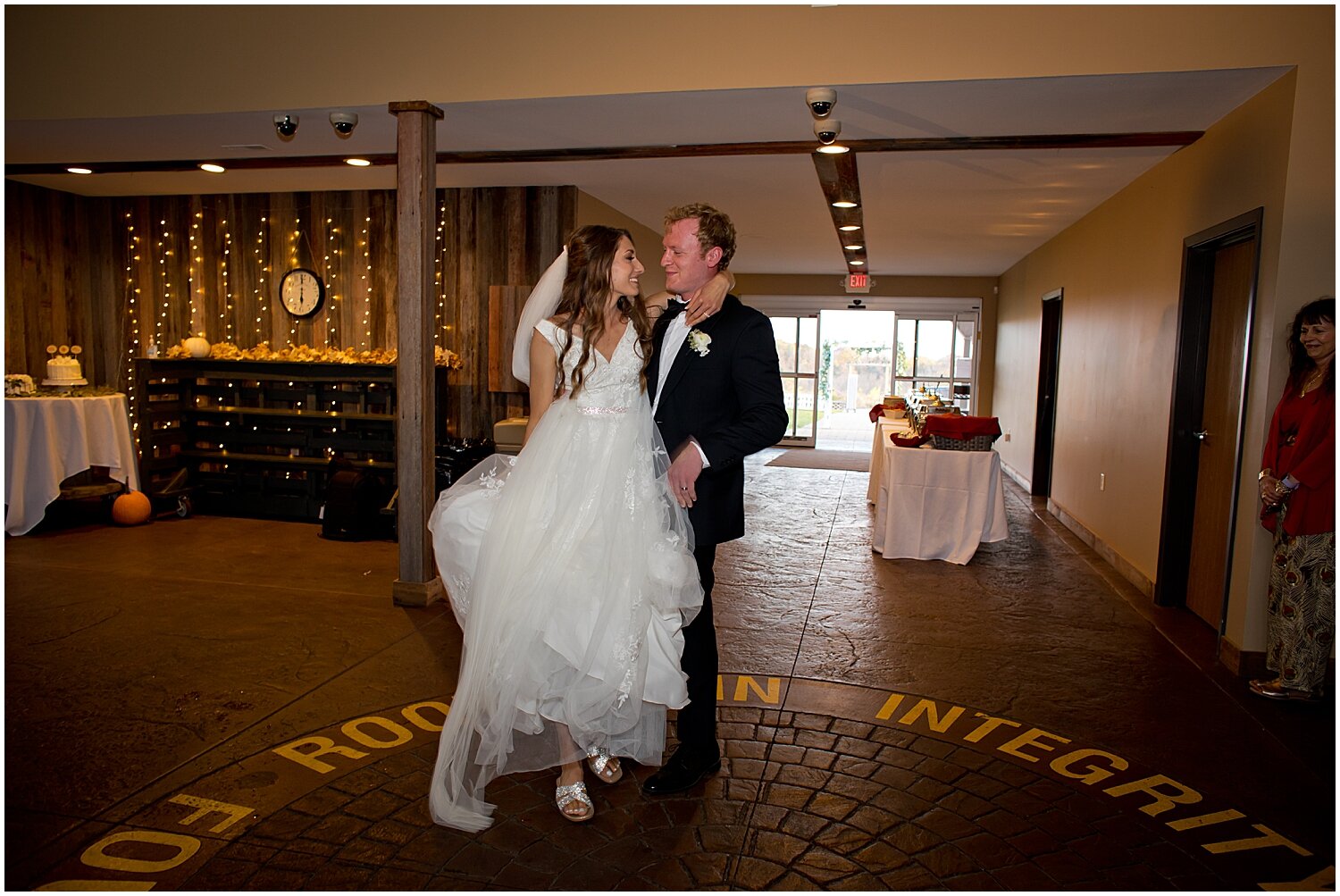 Chaska Minnesota Wedding - The Outpost Center_4007.jpg