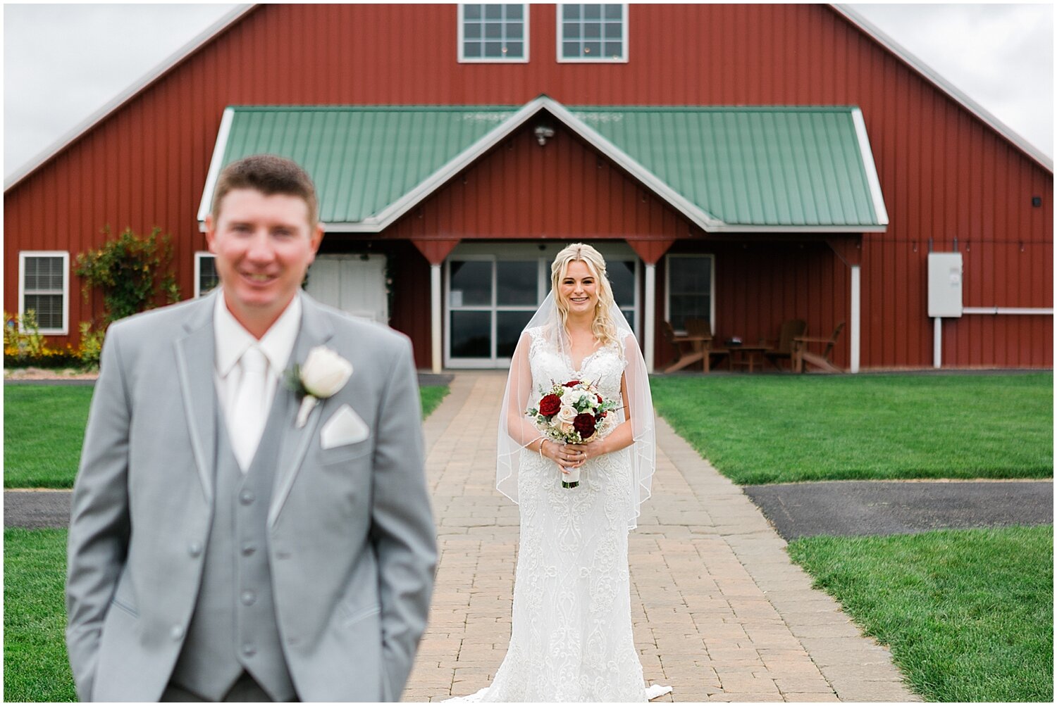  bride and groom’s first look at their MPLS wedding 