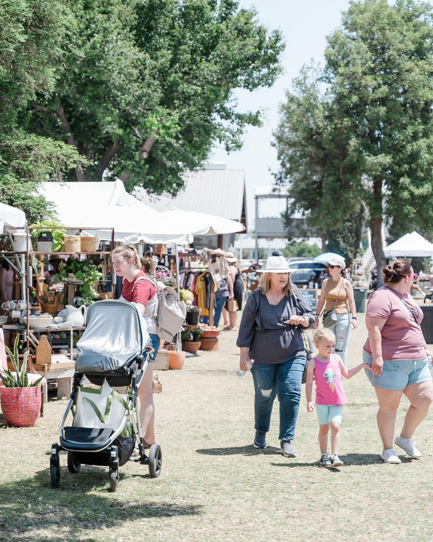 Are you ready to shop?? The Old Town Flea Market is quickly approaching and we have an amazing collection of local vendors for you to shop!! Let the Mother&rsquo;s Day traditions continue 🥰