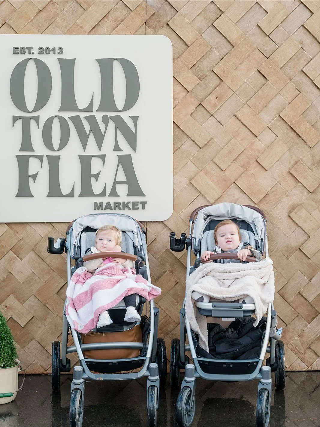 Bring your strollers and wagons when you shop this weekend! And don&rsquo;t forget, kids 12 and under have free entrance😊 The Old Town Flea Market is a weekend shopping experience for the whole family!

📍Clovis Rodeo Grounds
🍂 November 1 &amp; 2
?