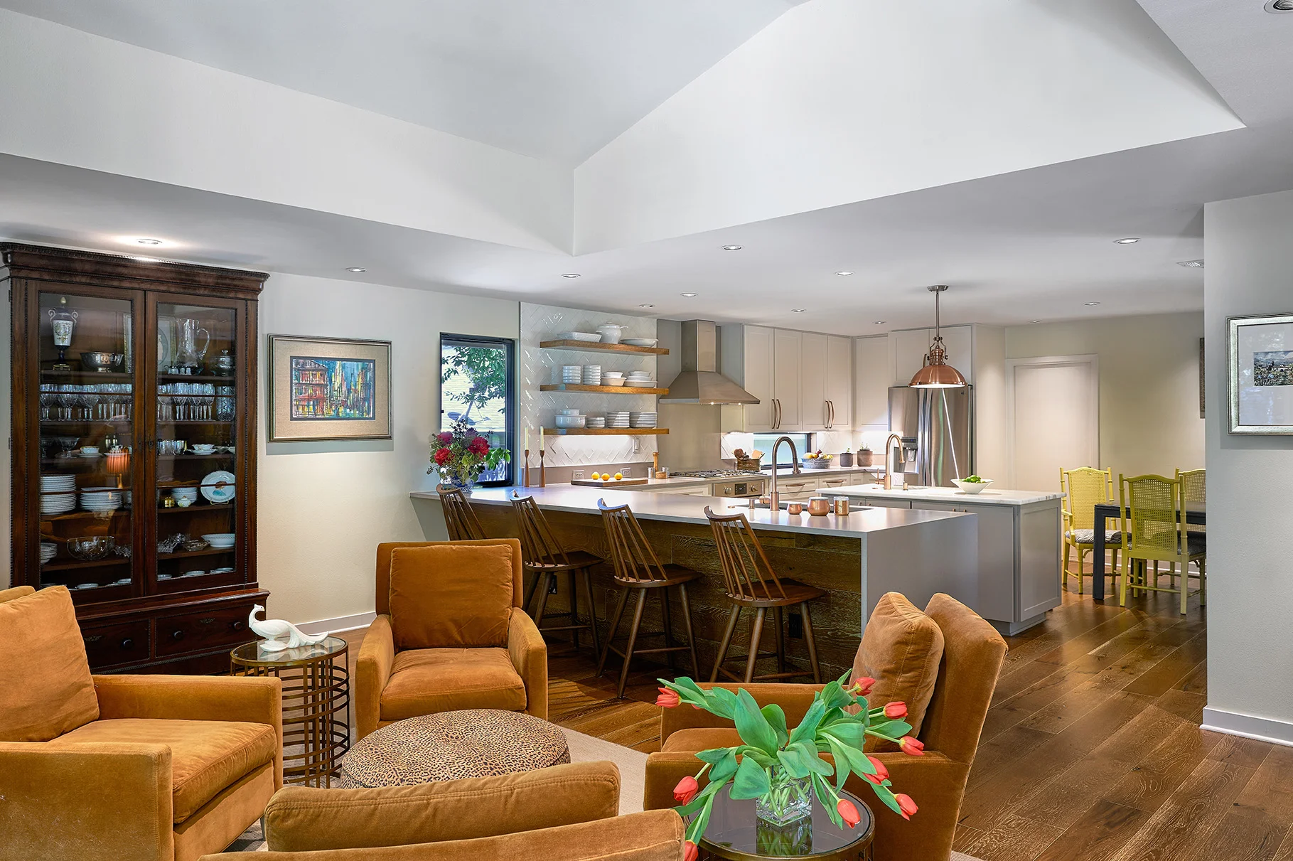MorganJacksonDesignLLC_LivingtoKitchenInsert_web2.jpg