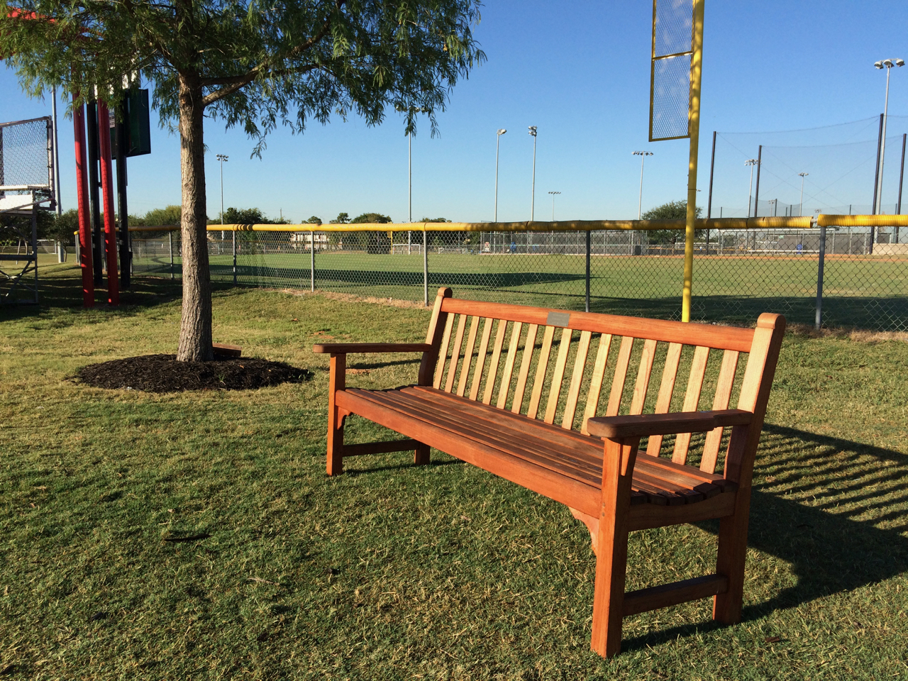 bench3.jpg