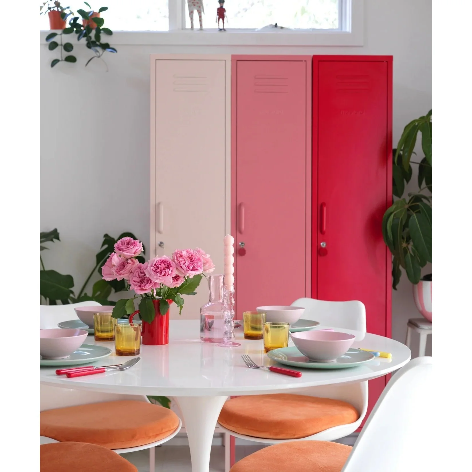 mustard-made-skinny-locker-blush-SK-BL-lifestyle_2.webp