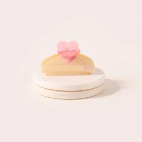 GIGI_PINCE_COEUR_BONBON_3_4_PACKSHOT%5B1%5D.jpg