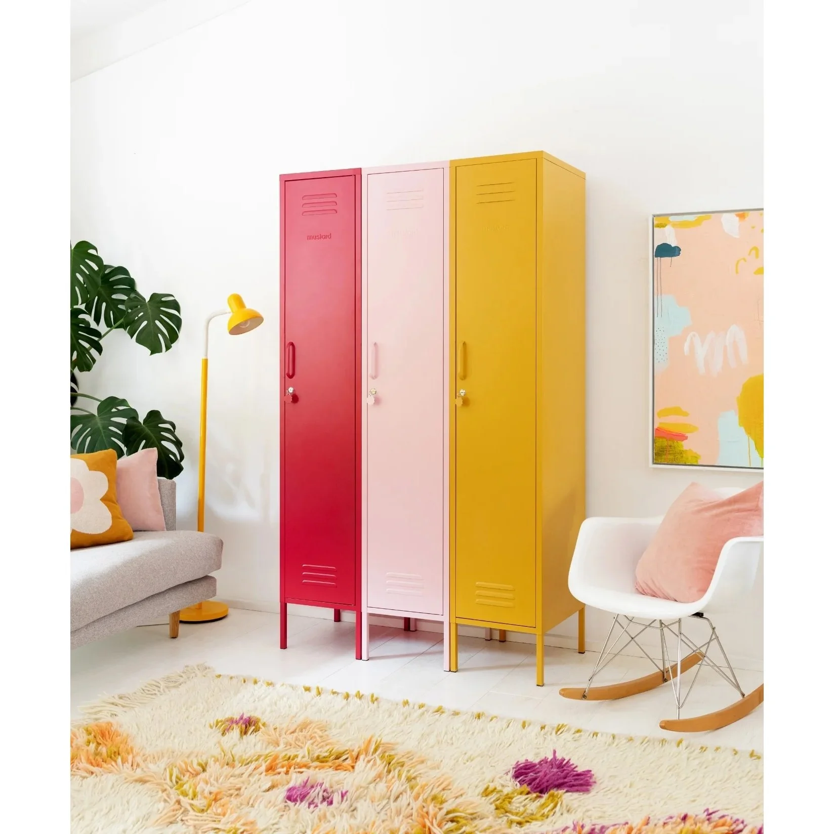 mustard-made-skinny-locker-blush-SK-BL-lifestyle_4.webp
