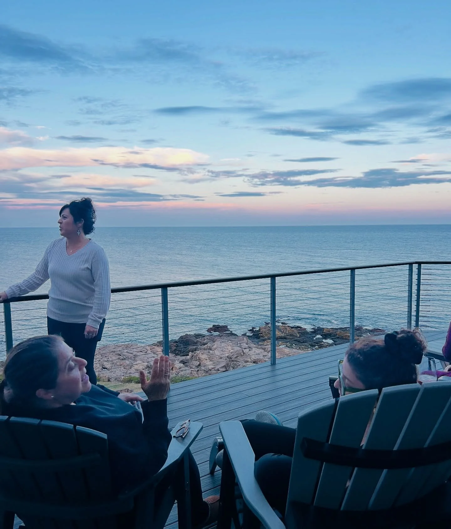 We kicked off with snacks on the deck as the moon rise stunned us! 

Annie led us in a quick morning stretch and then a delicious lunch with Chef Sophia. 

Doing all the things to help these doulas feel well taken care of!
