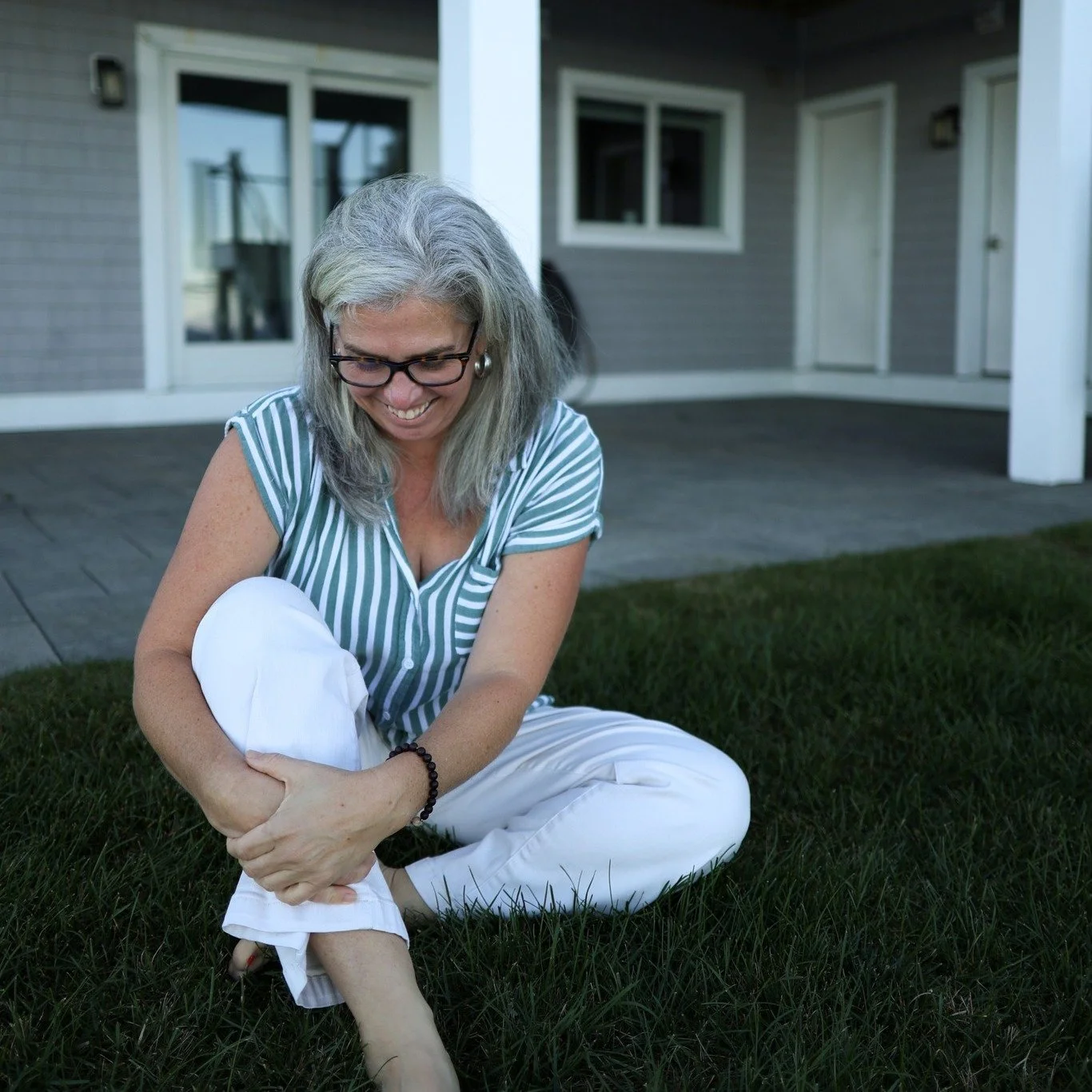 Let me say the quiet part out loud. 🤫

Another certification is not going to fix inconsistent income.

More doula training will not automatically bring more clients.

What changes your income is not more experience. 

➡️It&rsquo;s better strategy.⬅️