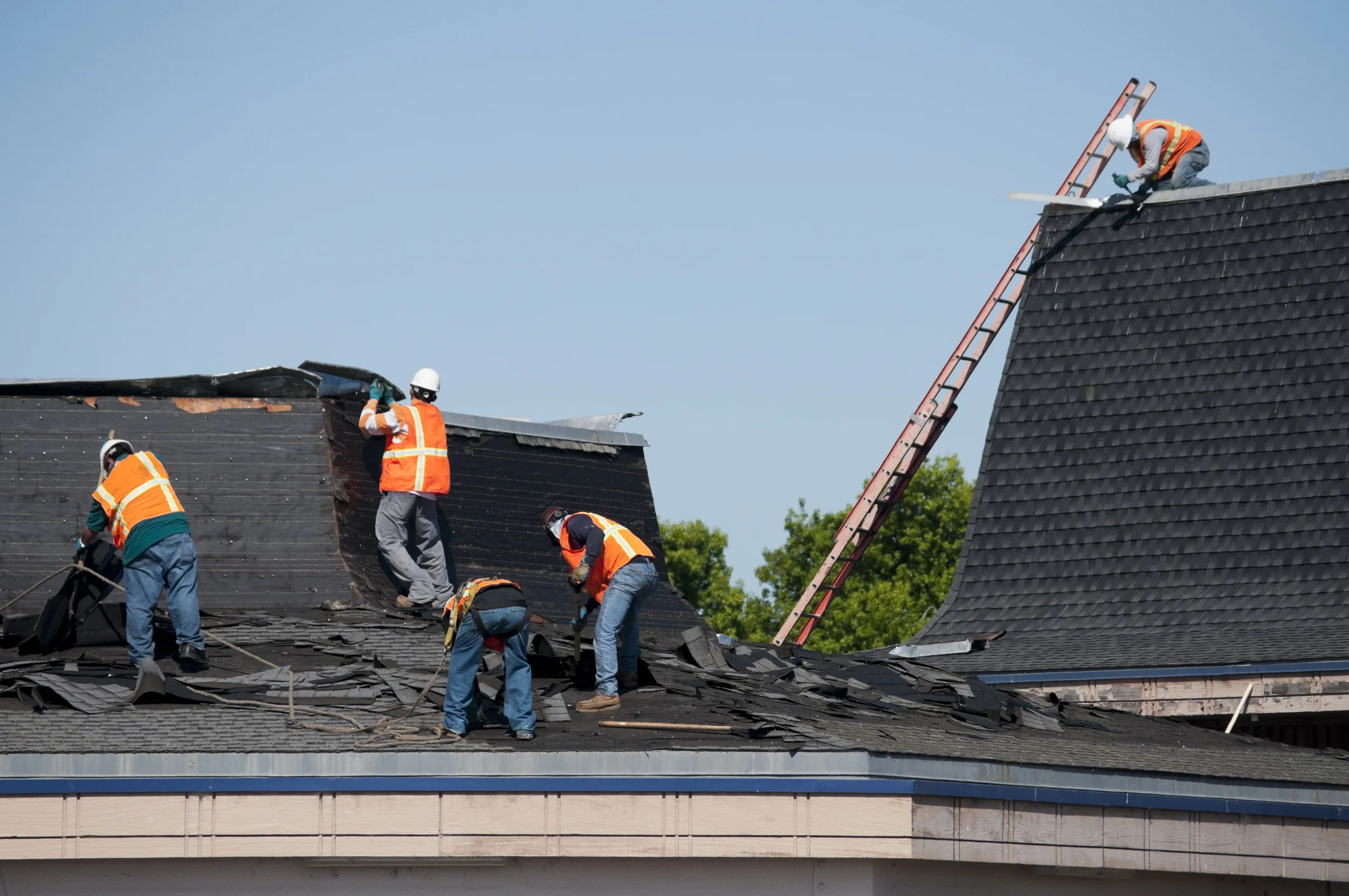 commercial roof.jpg