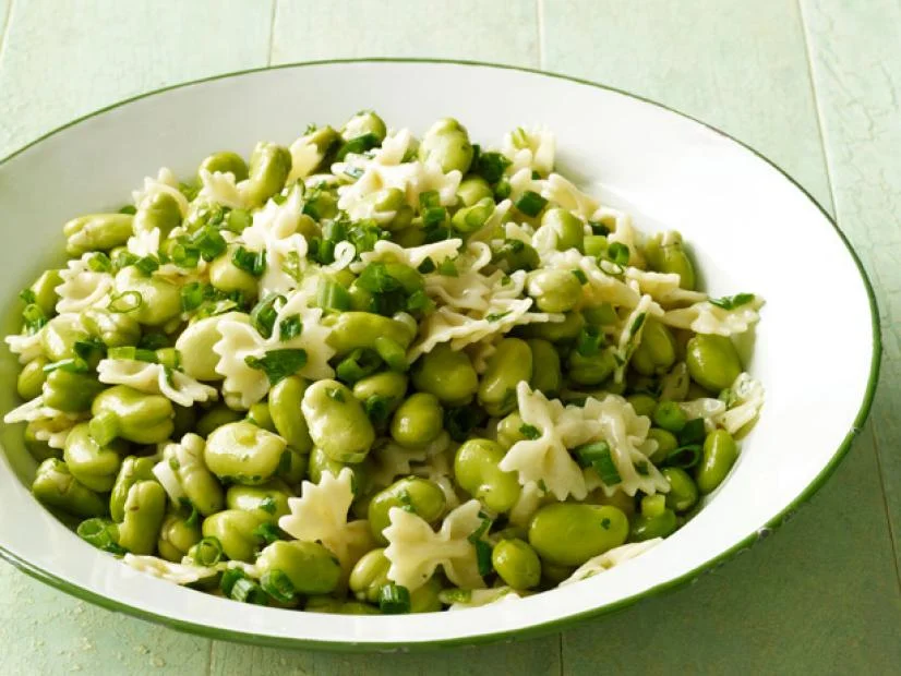 fava beans with pasta.jpeg
