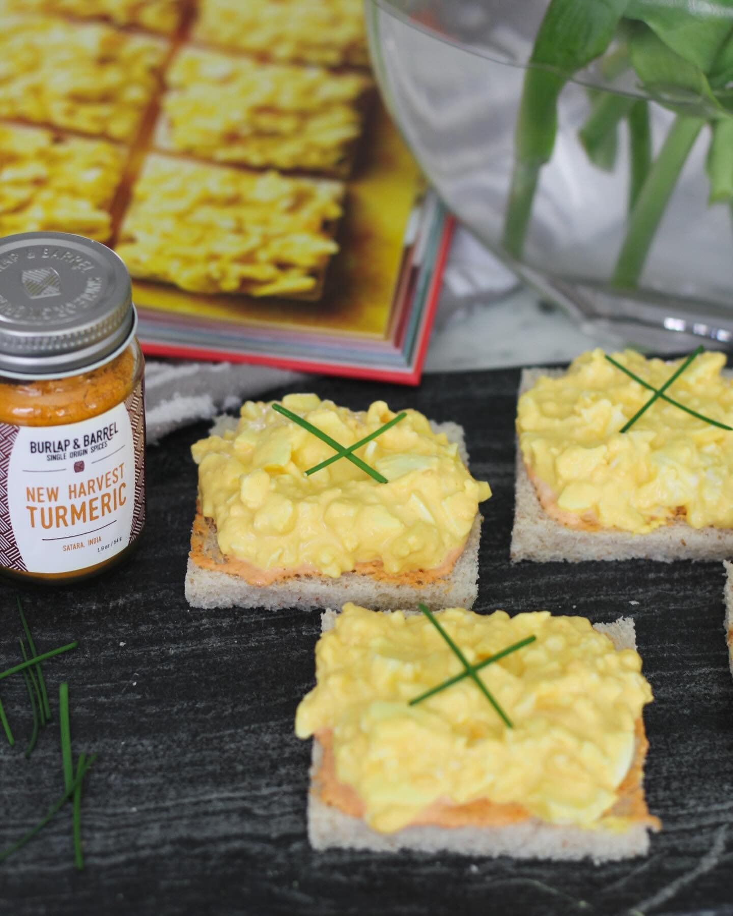 TURMERIC PICKLED EGG SALAD #fromaprilskitchen

Prep Time: 5 mins |  Cook Time: 60 mins |  Total Time: 65 mins

This appetizing salad, full of unique gourmet flavors will leave you and anyone you serve these to craving for more!

Ingredients

&frac34;
