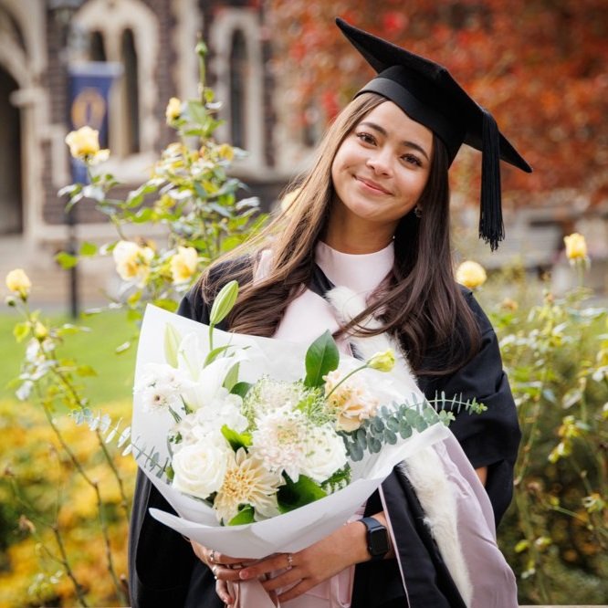 dunedin+graduation+florist+%282%29.jpg