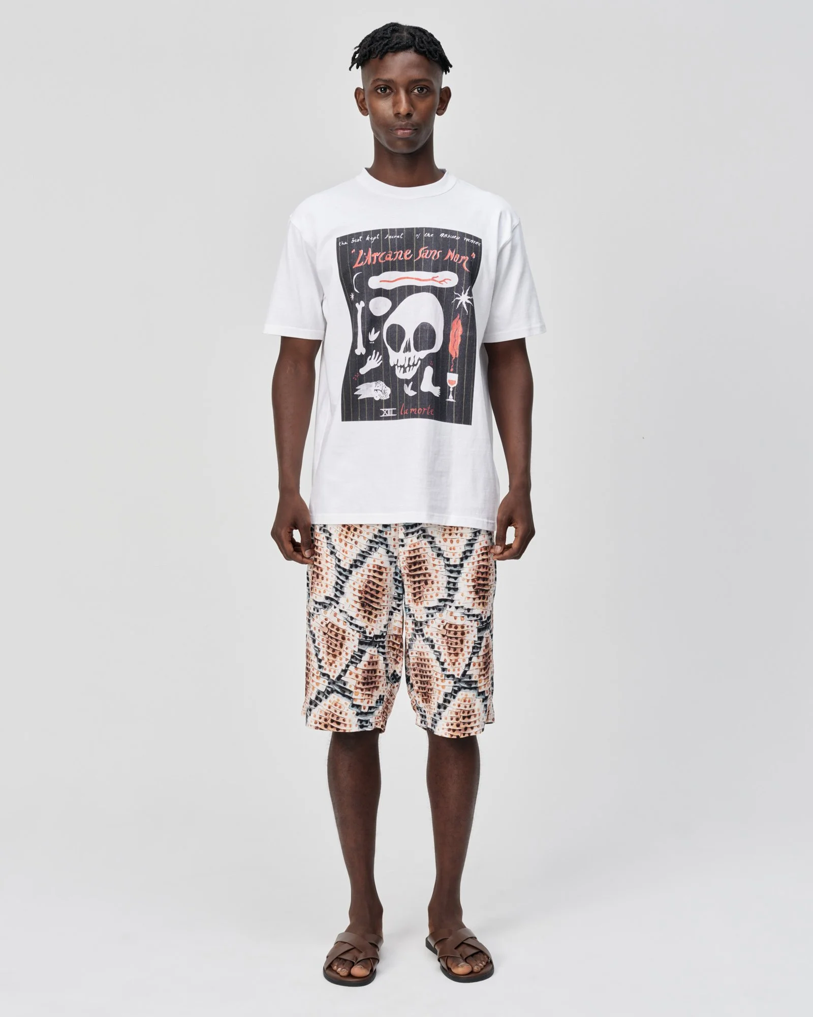 endless-joy-ss23-la-mort-white-front-print-t-shirt-00001.jpg