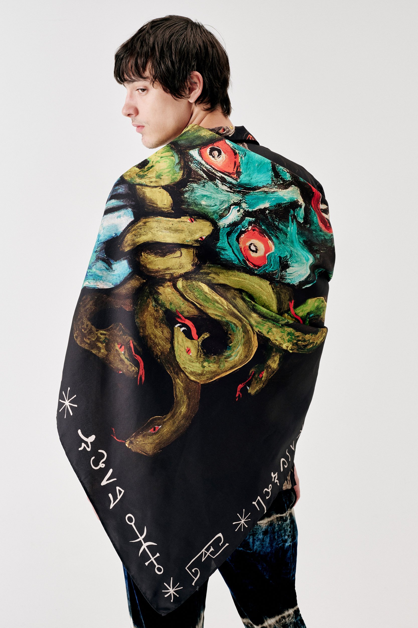 ENDLESS_JOY_AW24_MEDUSA_SILK_SCARF_1.jpg