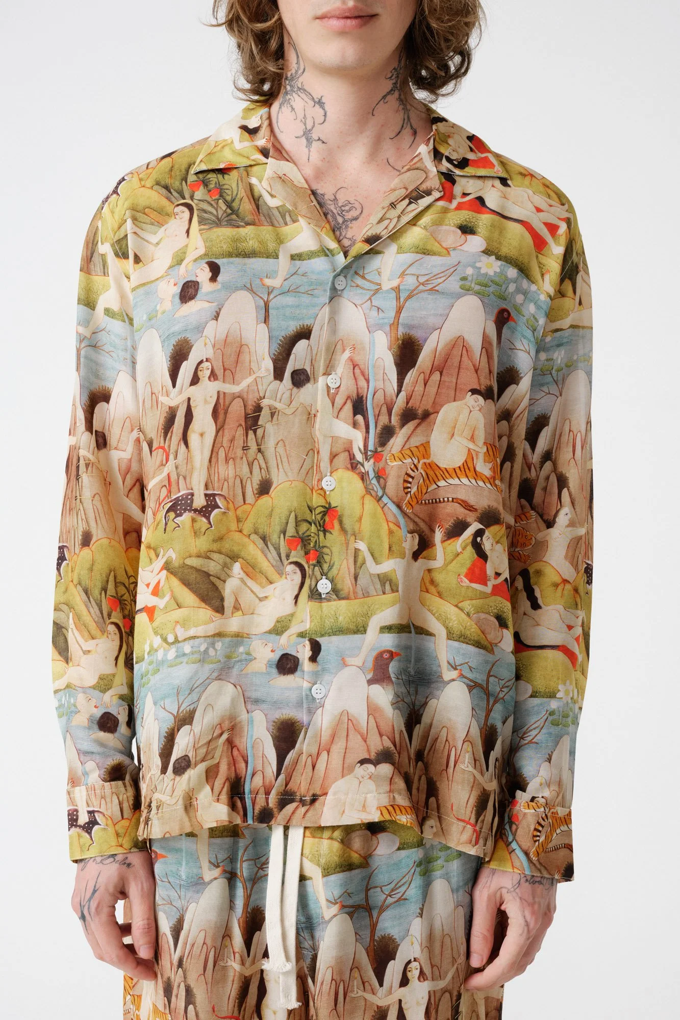 endless-joy-towards-a-centre-silk-rayon-pyjama-set-close-up-model