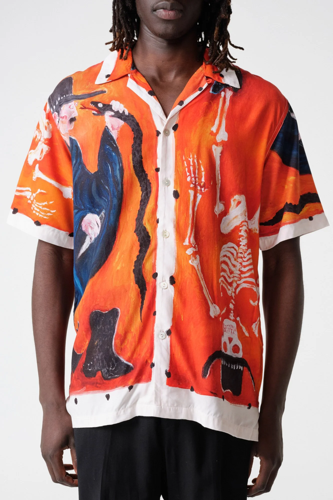 endless-joy-ramblin-man-silk-rayon-long-sleeve-shirt-close-up-mother-of-pearl-buttons