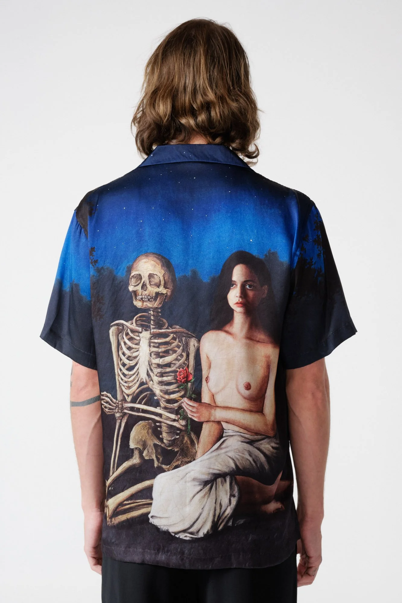 endless-joy-wave-after-wave-silk-satin-printed-short-sleeve-shirt-back